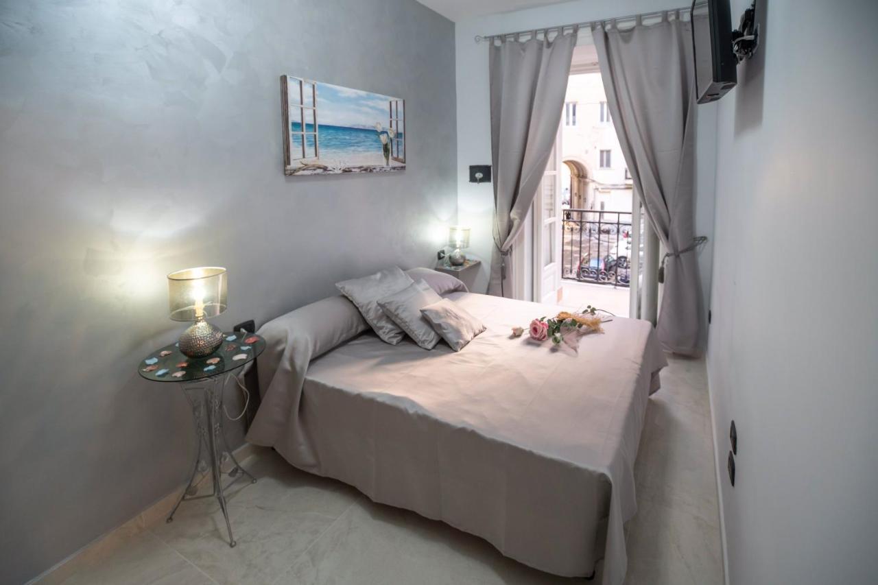 New In! Syrenuse At Santa Lucia Apartment Naples Luaran gambar